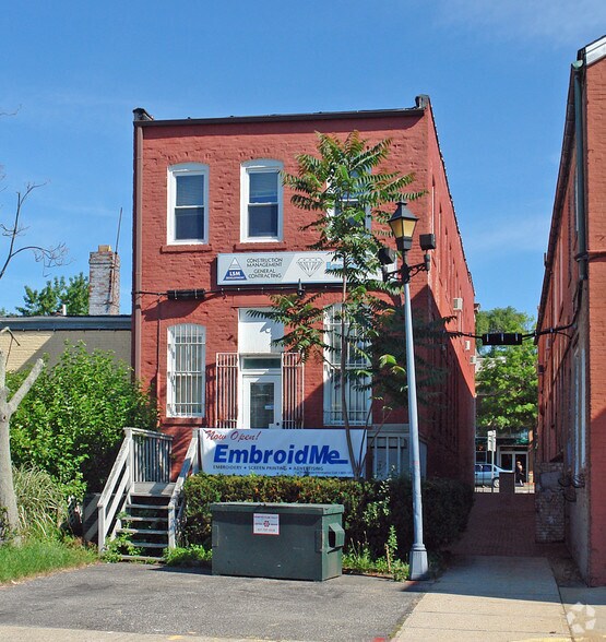 More Photos Of 41 E Main St, Riverhead Storefront Retail Office For Sale