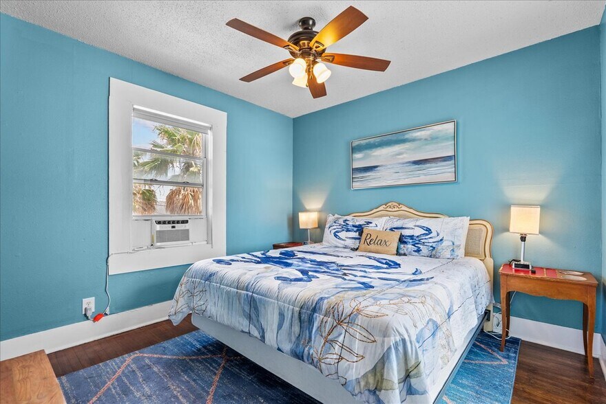 More Photos Of 1310 Avenue N 1/2, Galveston Apartments For Sale