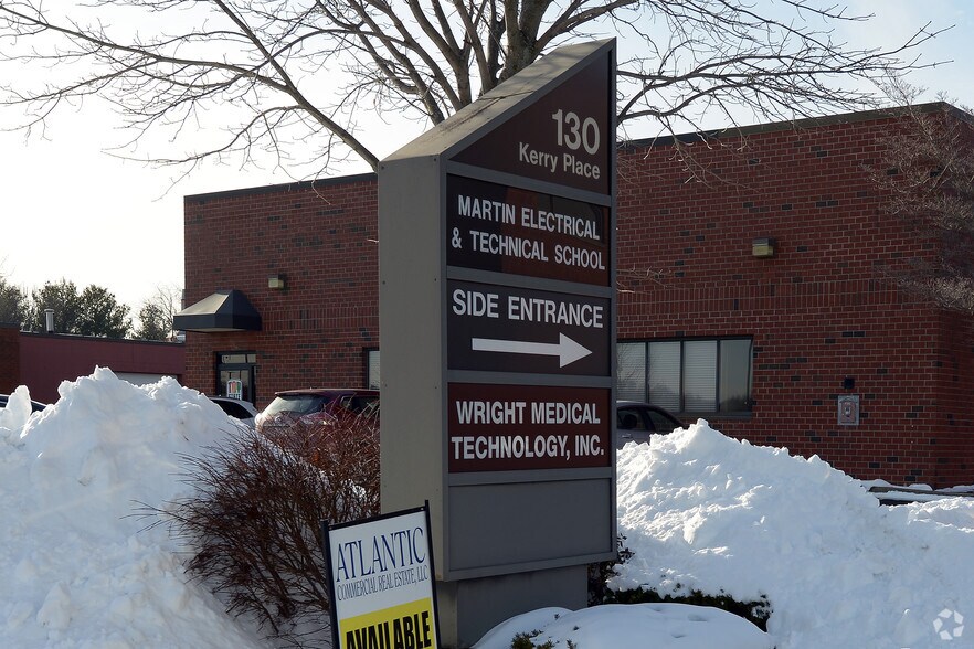 More Photos Of 130 Kerry Pl, Norwood Office For Sale
