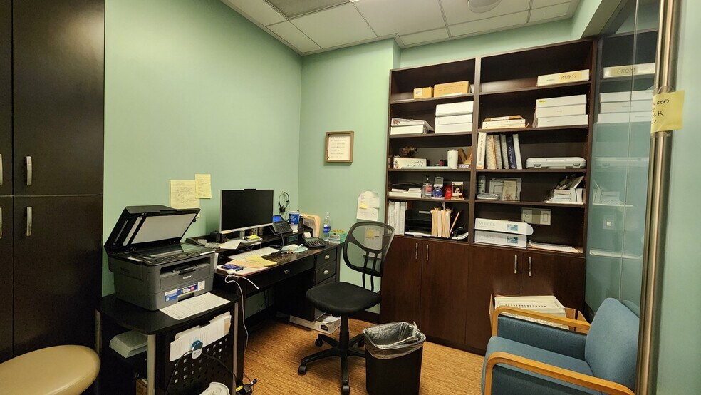 More Photos Of 3600 N Verdugo Rd, Glendale Office For Lease