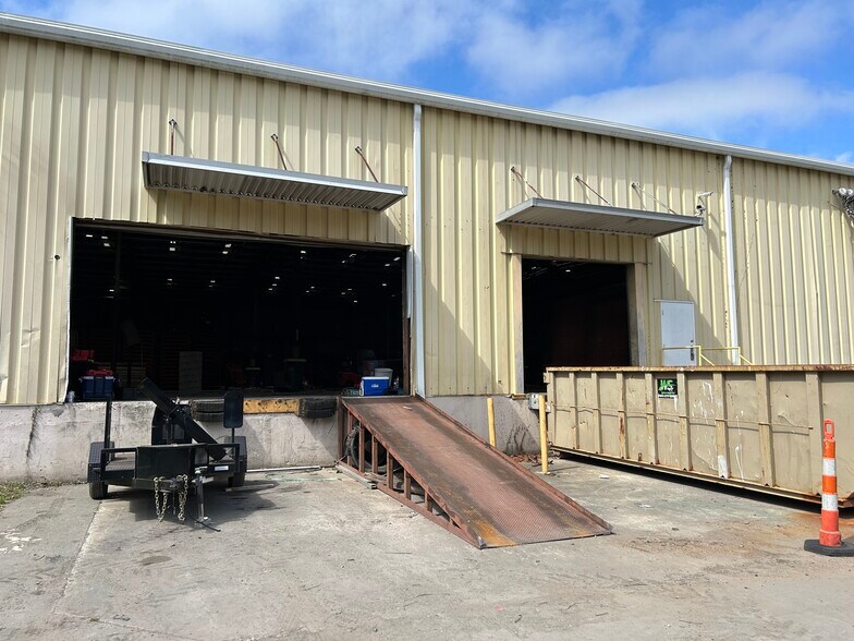 More Photos Of 3801 Meeting Street Rd, North Charleston Warehouse For Lease