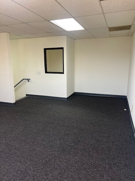 More Photos Of 10928 Weaver Ave, South El Monte Warehouse For Lease