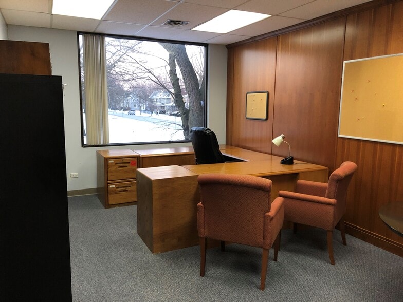 More Photos Of 540 W Galena Blvd, Aurora Office For Lease
