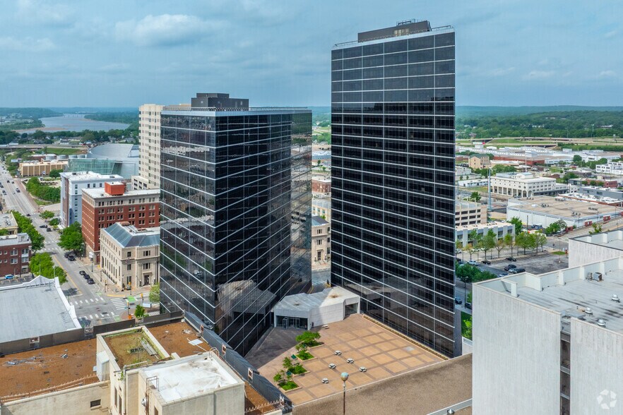 More Photos Of 1 W 3rd St, Tulsa Unknown For Lease
