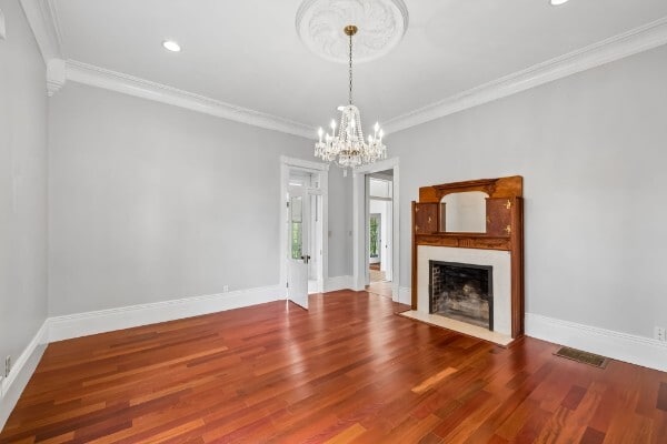 More Photos Of 728 S Spring St, Manchester Specialty For Sale
