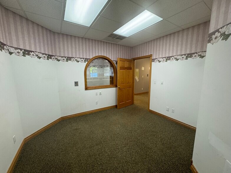 More Photos Of 7055 Tower Rd, Battle Creek Office For Sale