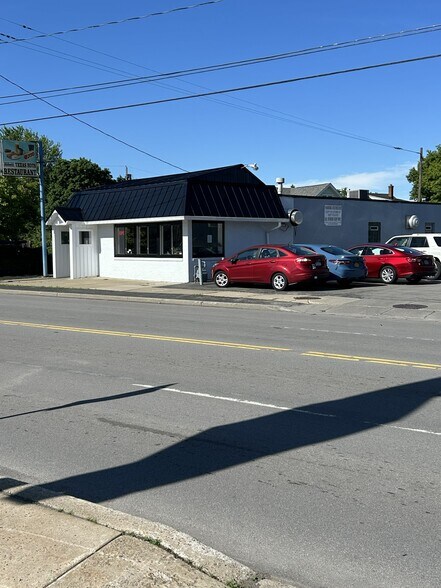 Primary Photo Of 1291 Abbott Rd, Buffalo Restaurant For Sale