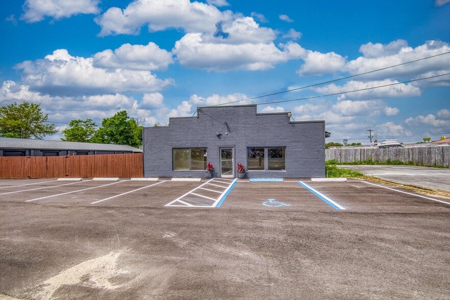 Primary Photo Of 313 S Old Corry Field Rd, Pensacola Flex For Lease