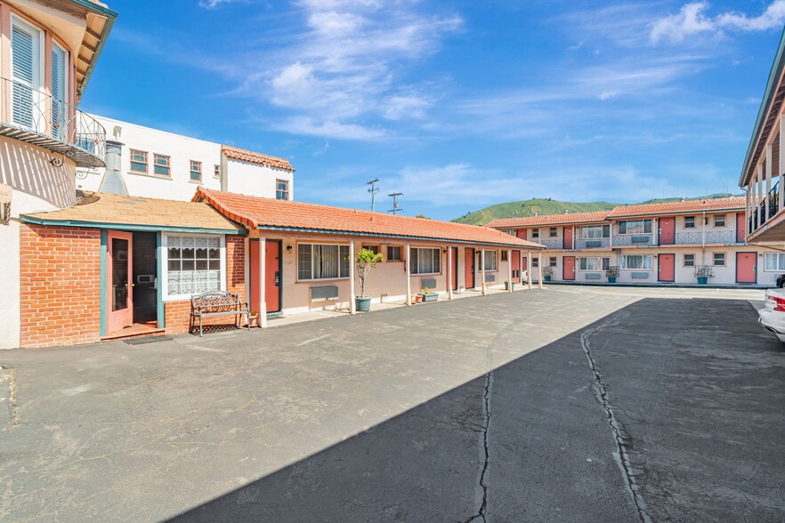 More Photos Of 7525 Mission St, Daly City Hotel For Sale