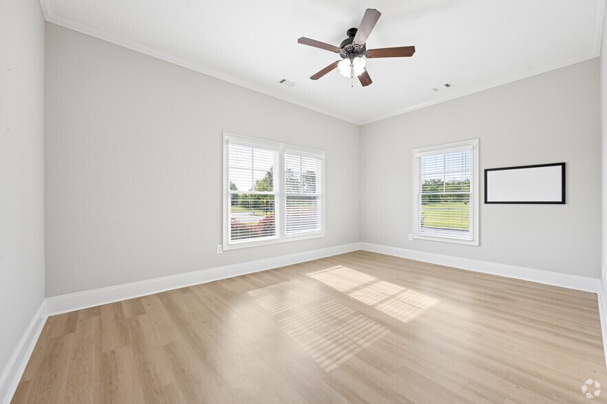 More Photos Of , Warner Robins Office For Sale
