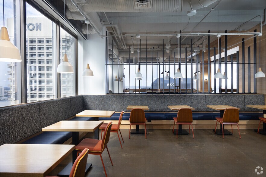 More Photos Of 500 E Main St, Norfolk Coworking Space