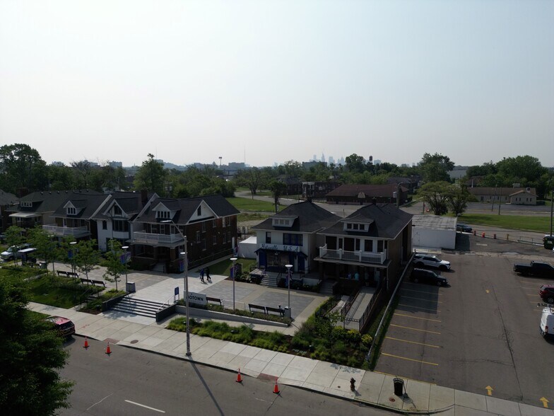 More Photos Of 2641 W Grand Blvd, Detroit Storefront For Lease