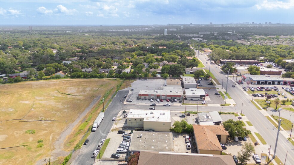 More Photos Of 1003 Beckett Dr, San Antonio Office For Sale