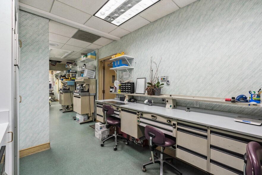 More Photos Of 1802 San Miguel Dr, Walnut Creek Medical For Sale