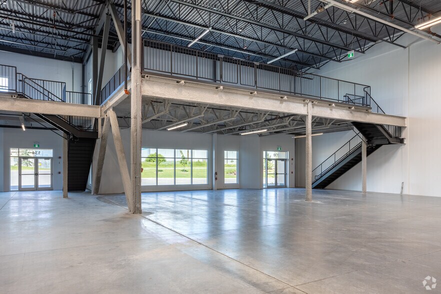 More Photos Of 9870 70 St SE, Calgary Warehouse For Sale