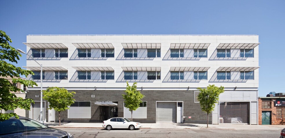 More Photos Of 41 Box St, Brooklyn Office For Lease