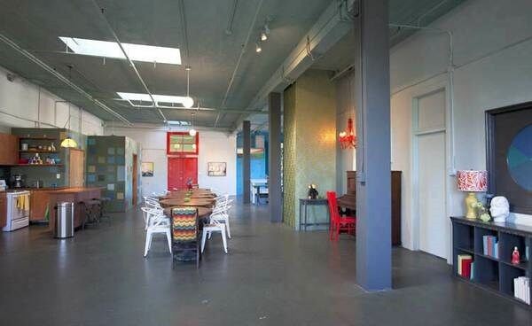 More Photos Of 1501-1505 S Central Ave, Los Angeles Showroom For Lease