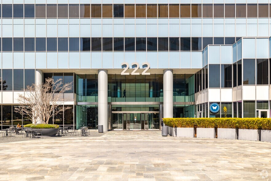 More Photos Of 222 N Pacific Coast Hwy, El Segundo Office For Lease