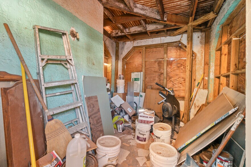 More Photos Of 3941 Lowndes Ave, Baltimore Multifamily For Sale