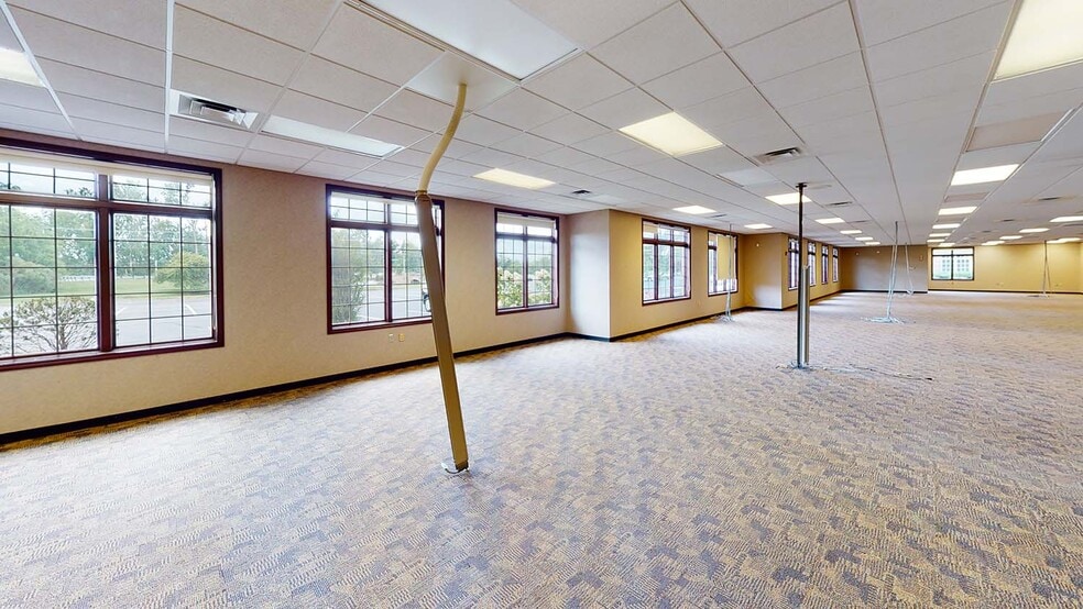 More Photos Of 1111 Chestnut Hills Pky, Fort Wayne Medical For Lease