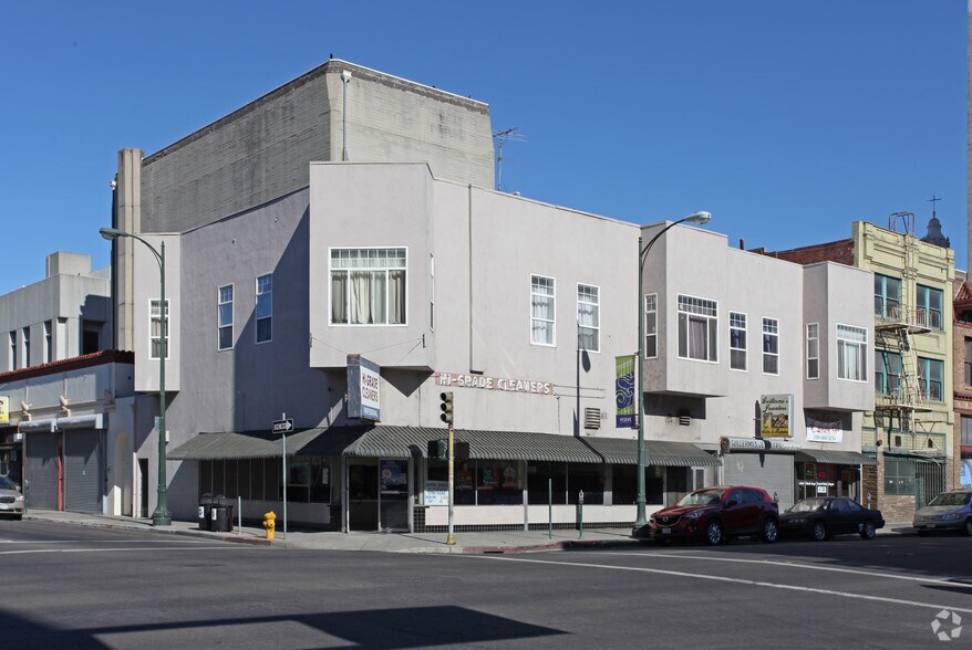 Primary Photo Of 35 S San Joaquin St, Stockton General Retail For Sale