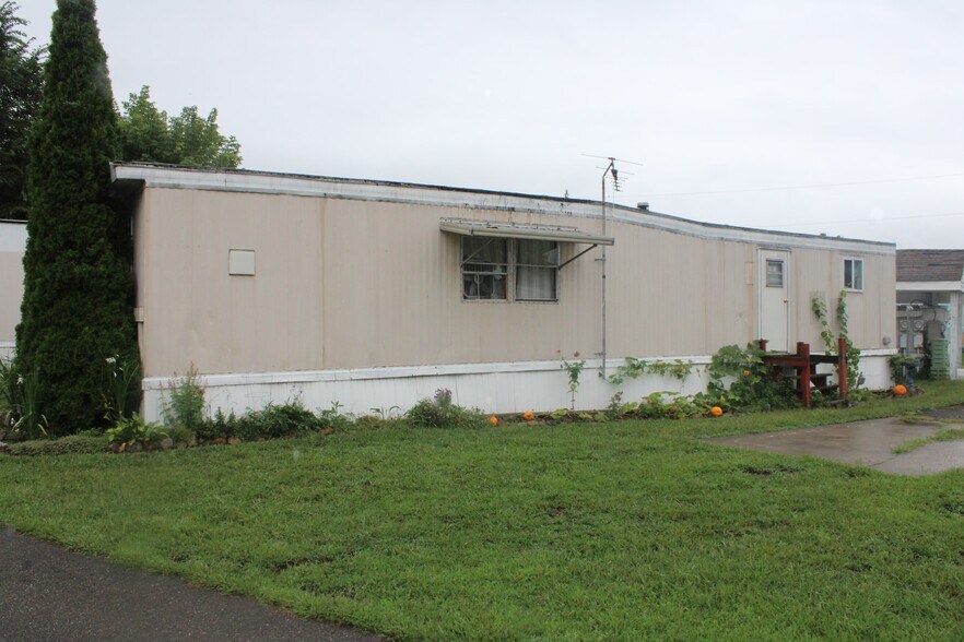 More Photos Of 320 E 13th St, Berwick Multifamily For Sale