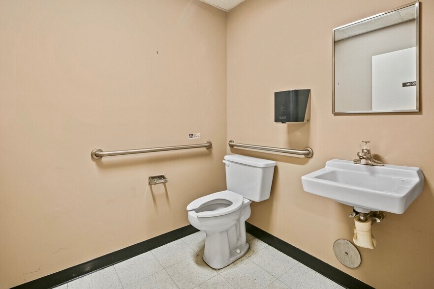 More Photos Of 505-601 Jermor Ln, Westminster Unknown For Lease