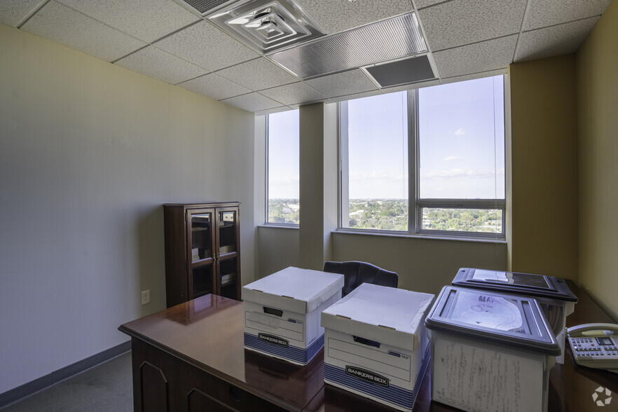 More Photos Of 2455 E Sunrise Blvd, Fort Lauderdale Loft Creative Space For Sale