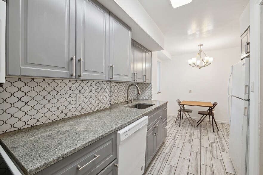 More Photos Of 2521 W McNichols Rd, Detroit Apartments For Sale