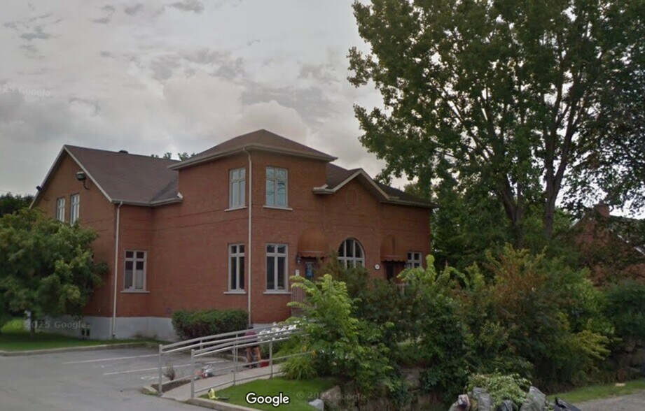 Primary Photo Of 3498 Boul Sainte-Rose, Laval Office For Lease