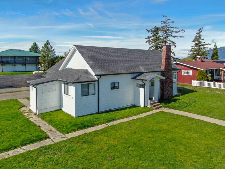 More Photos Of 14965 W Bow Hill Rd, Bow Post Office For Sale