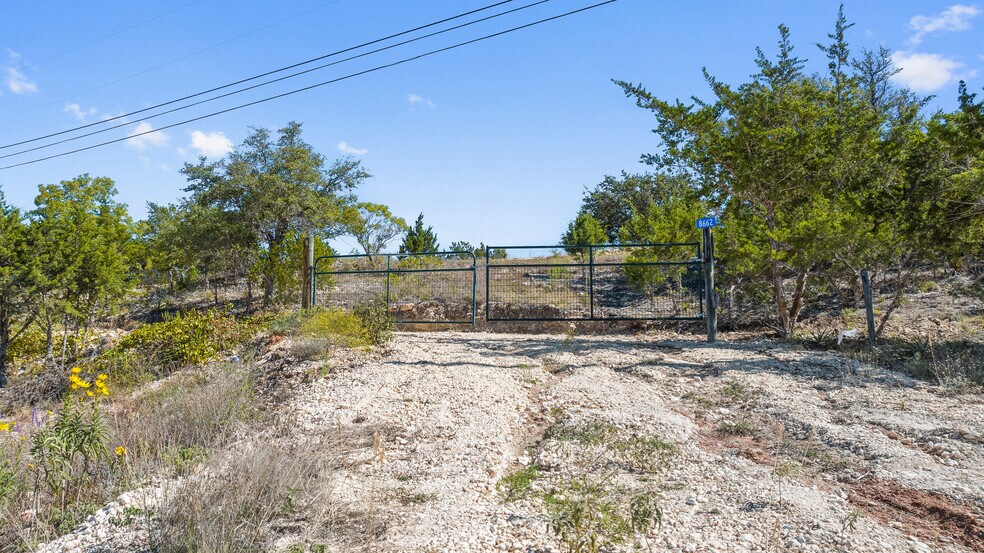 More Photos Of 8662 US 281 hwy, Blanco Land For Sale