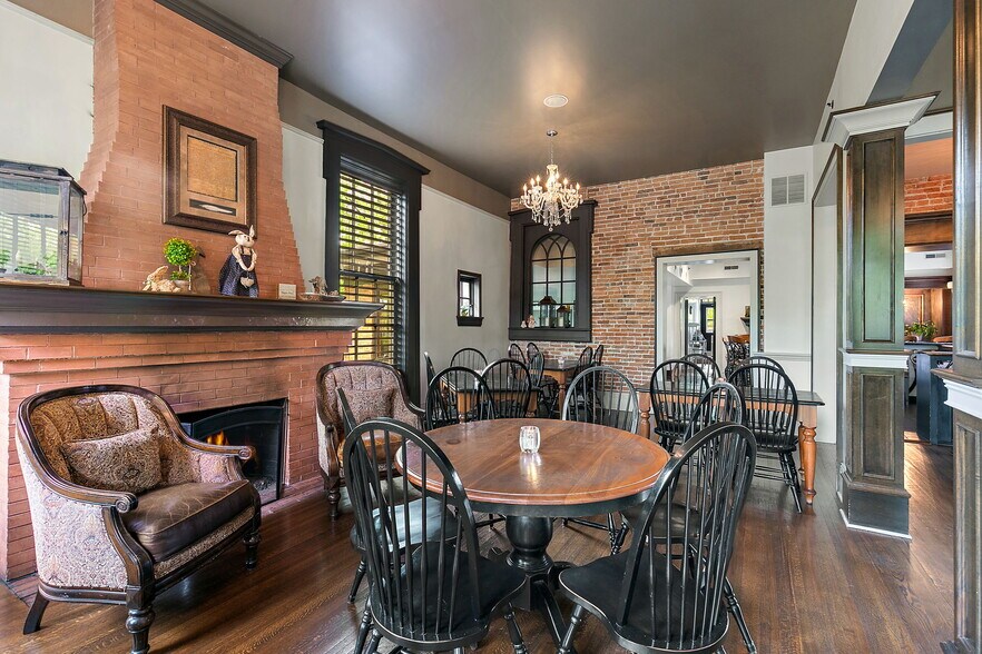 More Photos Of 124 S 2nd St, Geneva General Retail For Sale