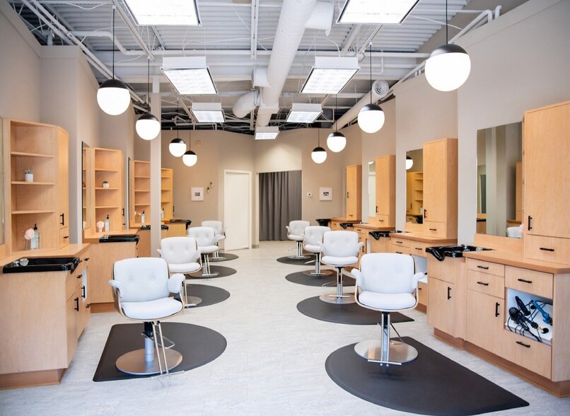 More Photos Of 15875 Franklin Trl, Prior Lake Unknown For Lease