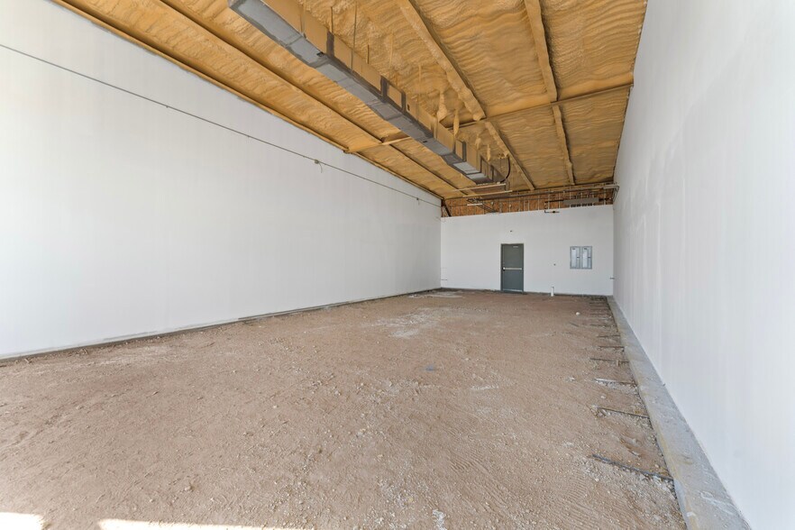 More Photos Of 6940 Yukon Rd, Odessa General Retail For Lease