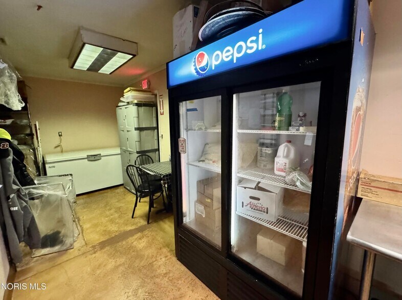 More Photos Of 404 W Vine St, Edgerton Restaurant For Sale