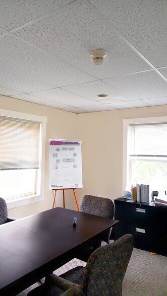 More Photos Of 191 Main St, Old Saybrook Loft Creative Space For Lease
