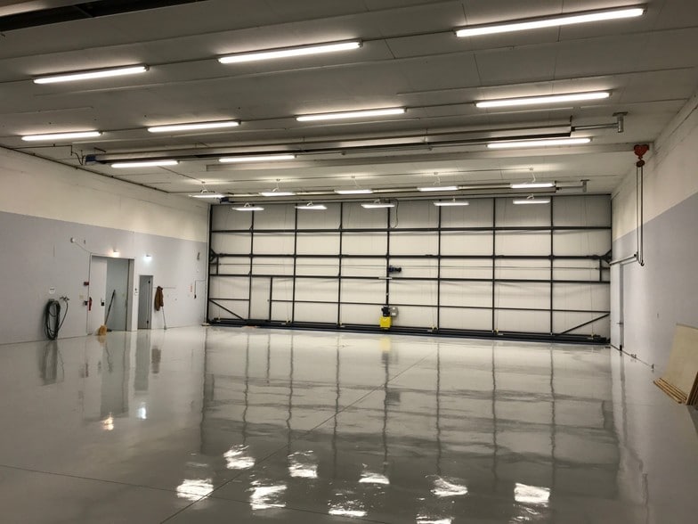 More Photos Of 4000 Range Road 214, Fort Saskatchewan Airplane Hangar For Sale