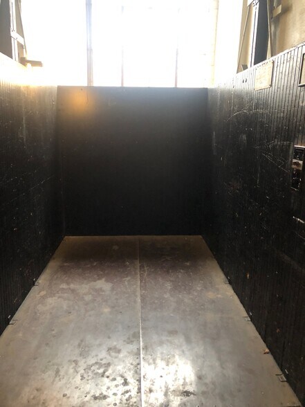 More Photos Of 253 4th St, Oakland Flex For Sale