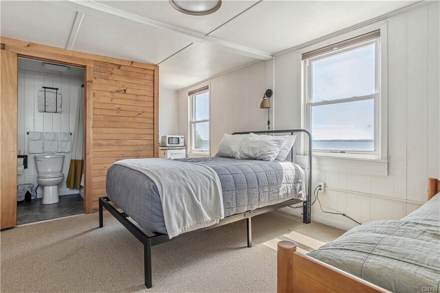 More Photos Of 18835 S Shore Rd, Three Mile Bay Restaurant For Sale