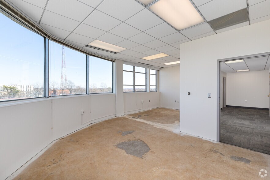 More Photos Of 6495 New Hampshire Ave, Hyattsville Unknown For Lease