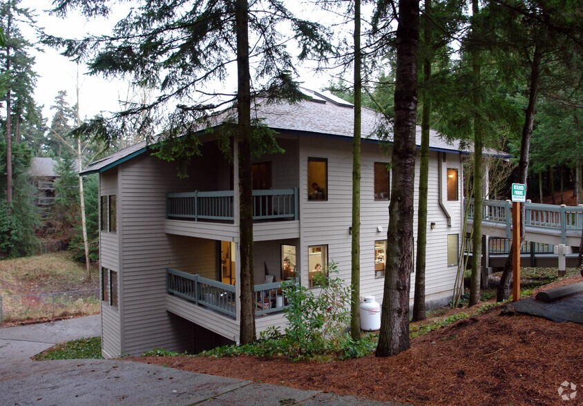 More Photos Of 3805 108th Ave NE, Bellevue Office For Sale