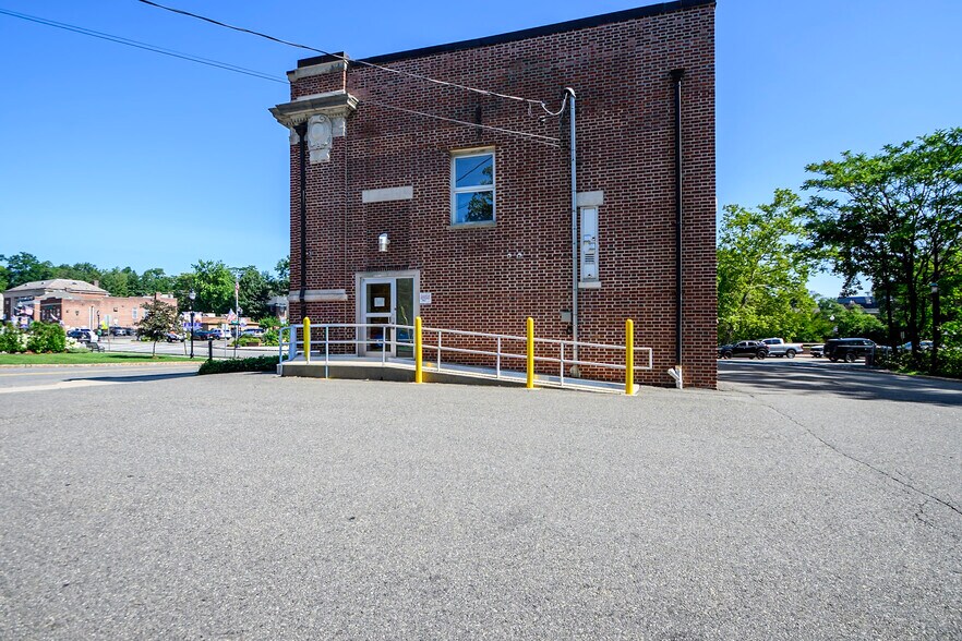 More Photos Of 213 Chestnut St, Nutley Office For Sale