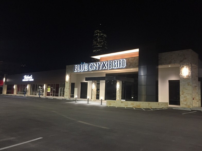 More Photos Of 4720-4728 Richmond Ave, Houston Storefront For Lease