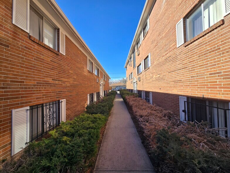 More Photos Of 1995-1997 Akron St, Aurora Apartments For Sale