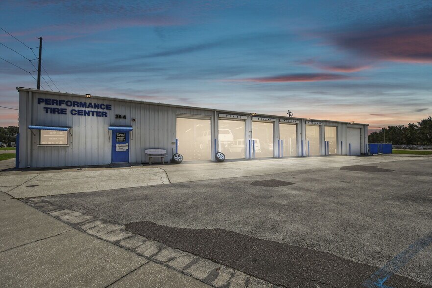 More Photos Of 304 Avenue E Sw, Winter Haven Industrial For Sale