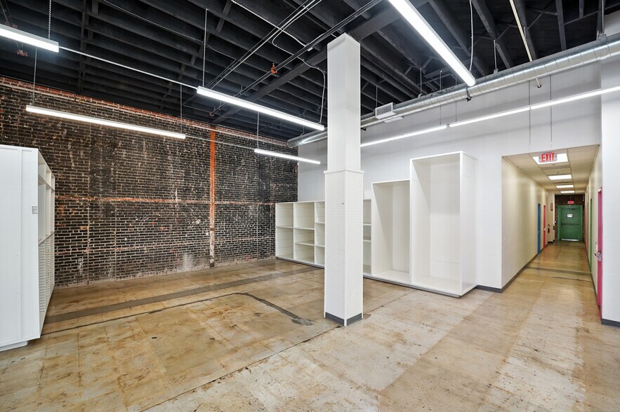 More Photos Of 1729-1731 N Main St, Jacksonville Storefront For Lease