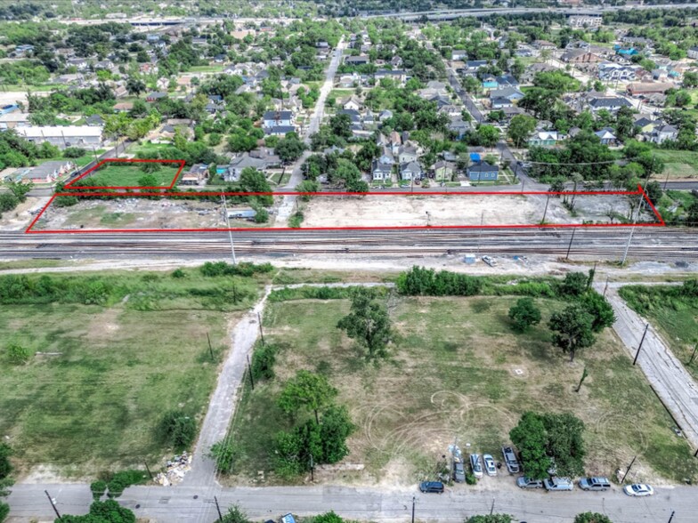 More Photos Of 2023 Semmes St, Houston Land For Sale