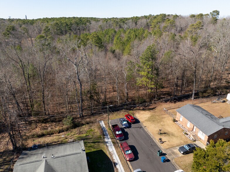 More Photos Of 1434 Farrington Rd, Apex Light Manufacturing For Sale