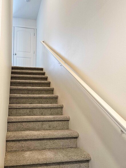 More Photos Of 2195 Audubon Ave SE, Salem Apartments For Sale